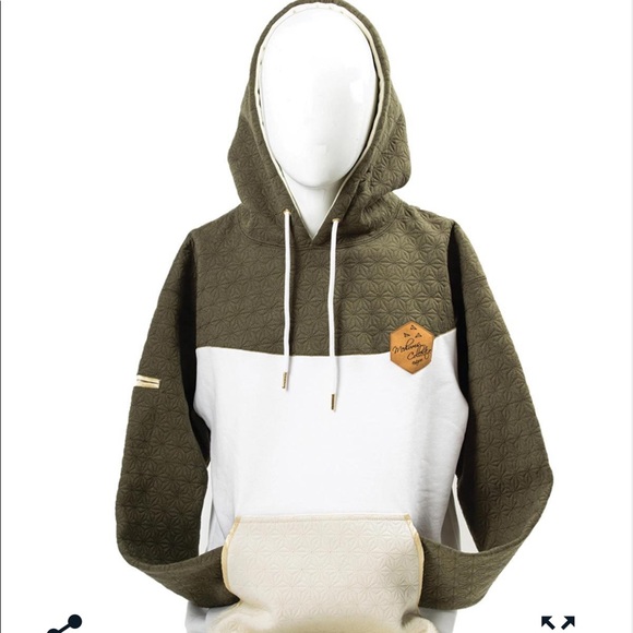 NEW! Mediums Collective Quilted Hoodie - Picture 3 of 8